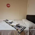 The Cosy Newcourt House, 6-Sleeper - 15 Minutes From Zone 1 Central London