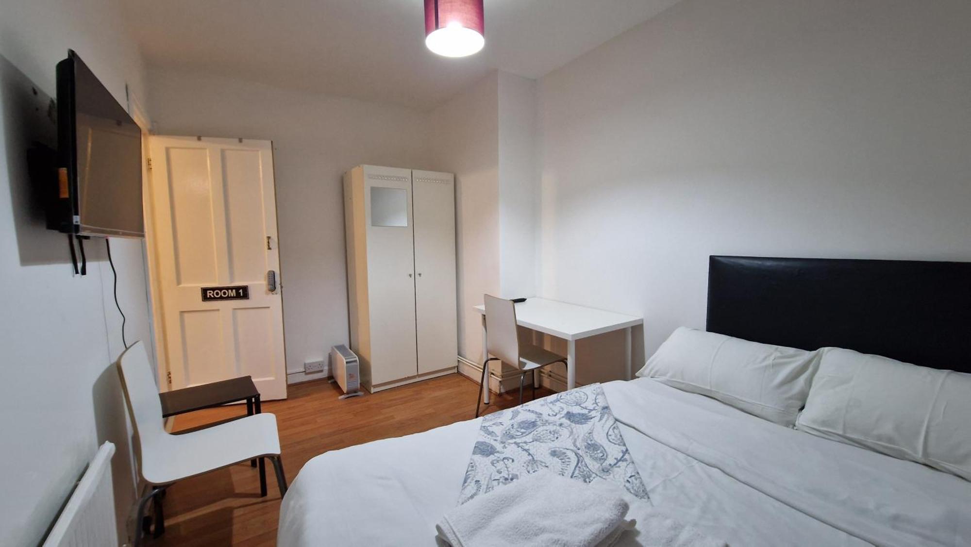 The Cosy Newcourt House, 6-sleeper - 15 Minutes From Zone 1 Appartamento Londra