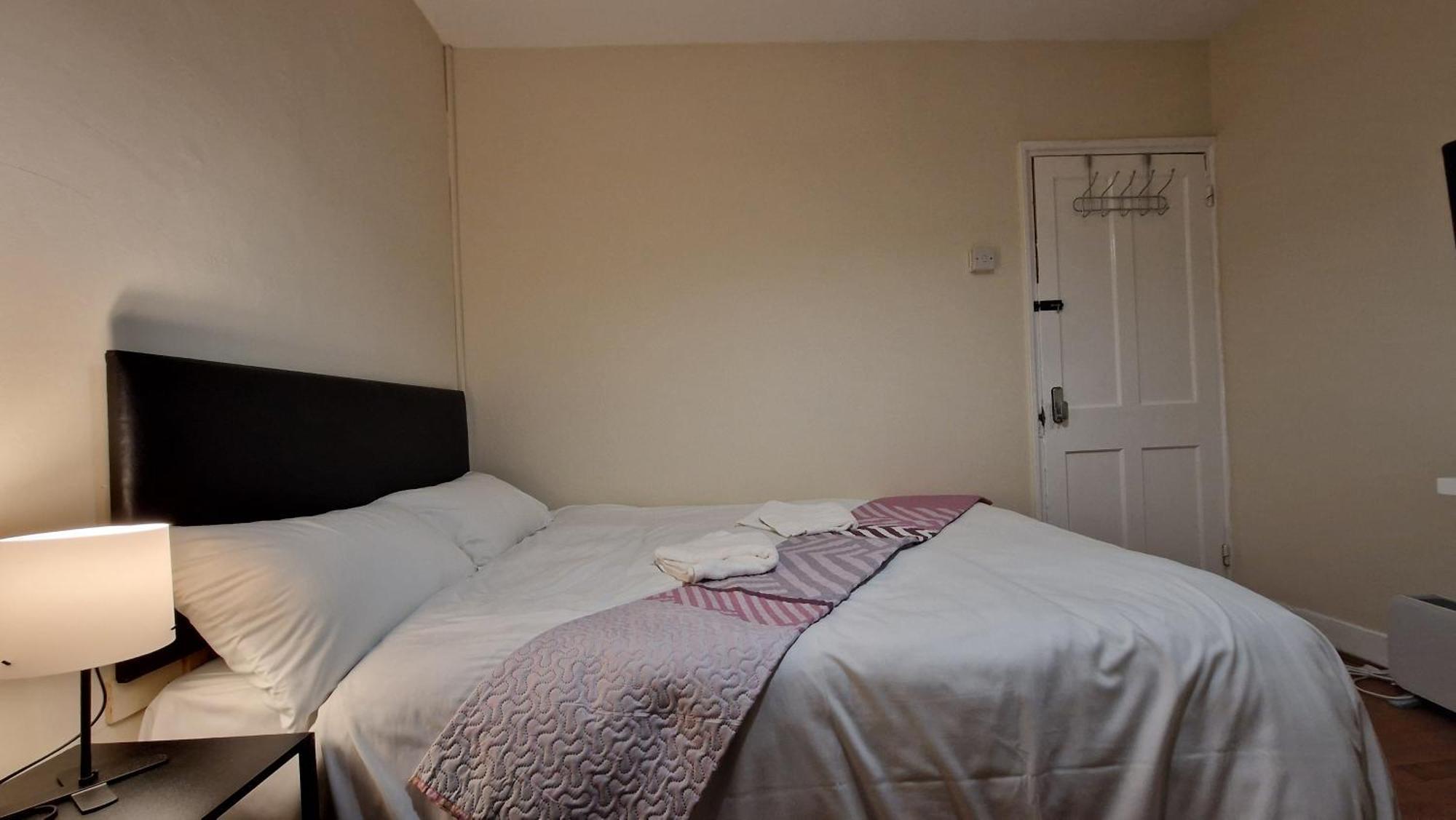 Appartamento The Cosy Newcourt House, 6-sleeper - 15 Minutes From Zone 1 *