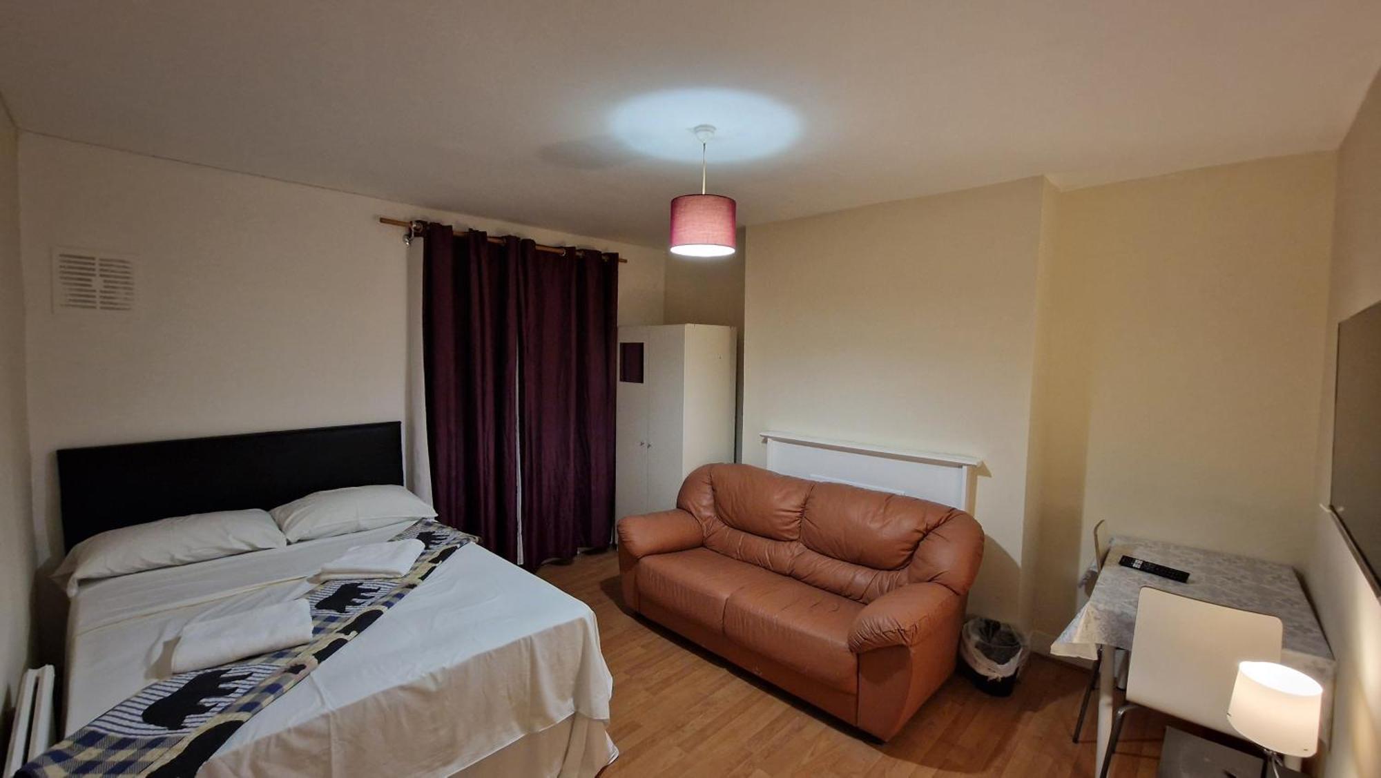Apartment The Cosy Newcourt House, 6-sleeper - 15 Minutes From Zone 1